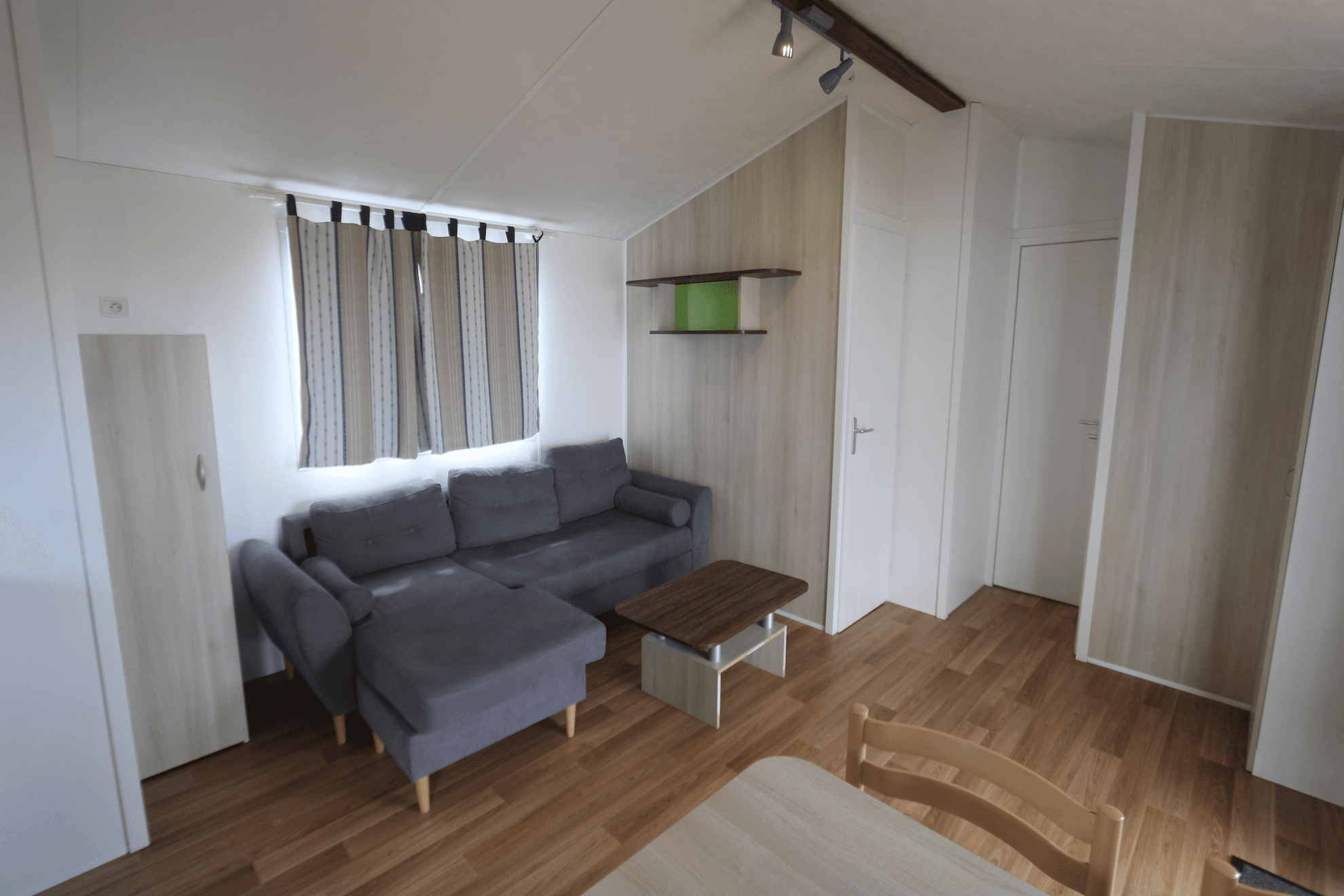 Vue du salon du mobil-home Horizon